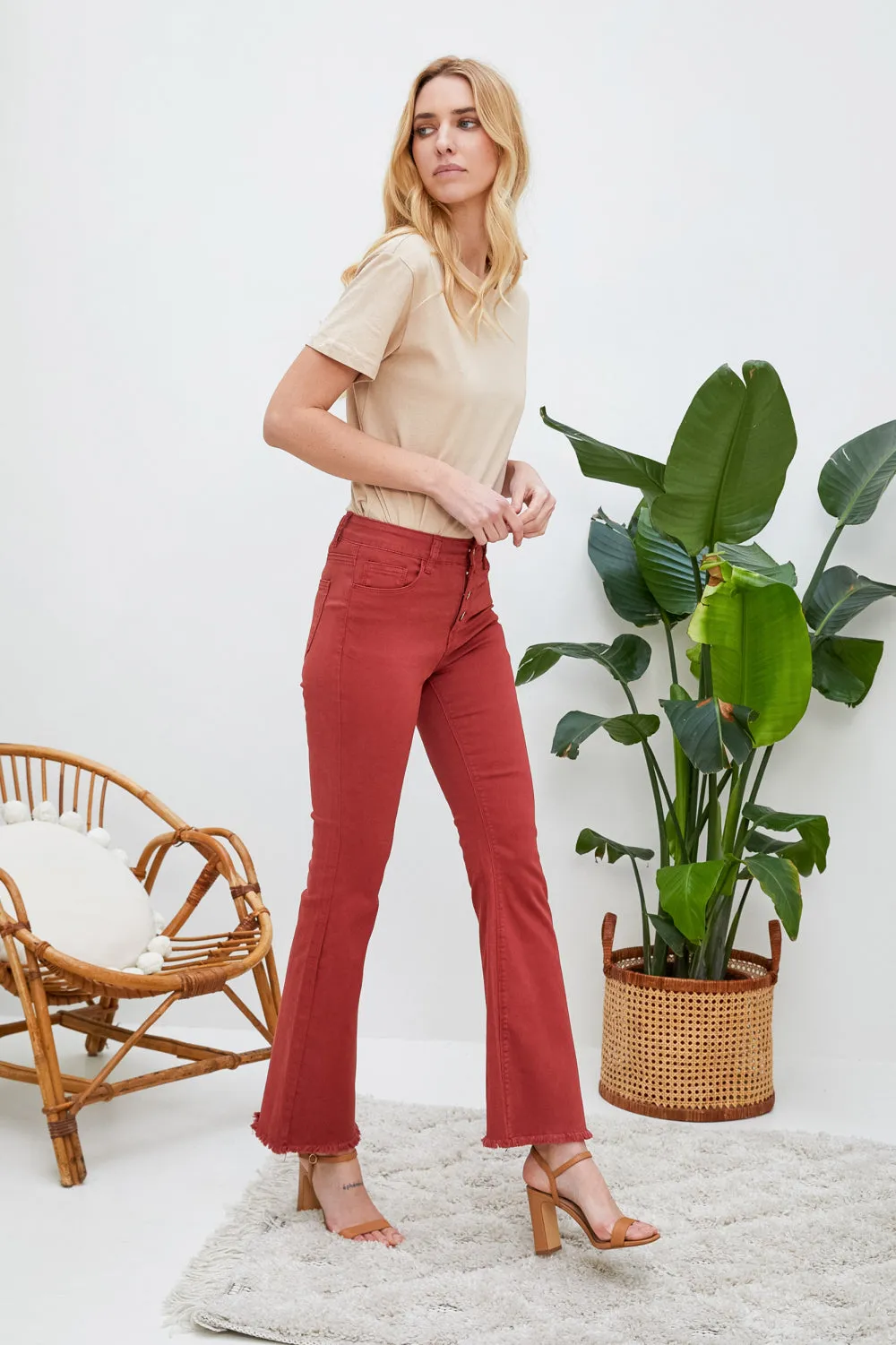R.Display Flared Trousers with 4 Buttons closure